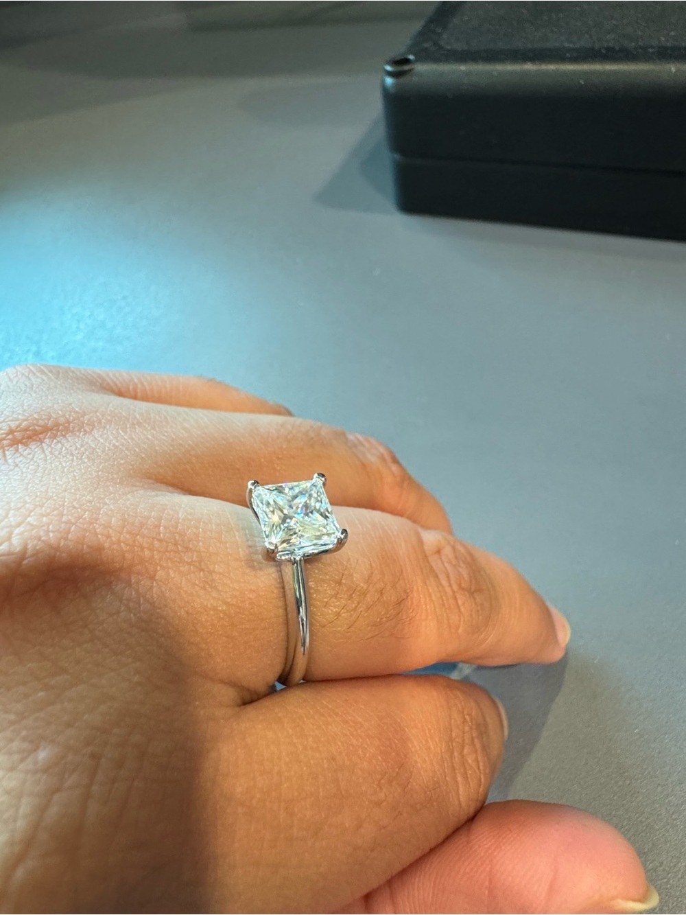 Elegant 3 Carat Moissanite S925 Brilliant Cut Statement Ring Size 8 - Picture 8 of 13